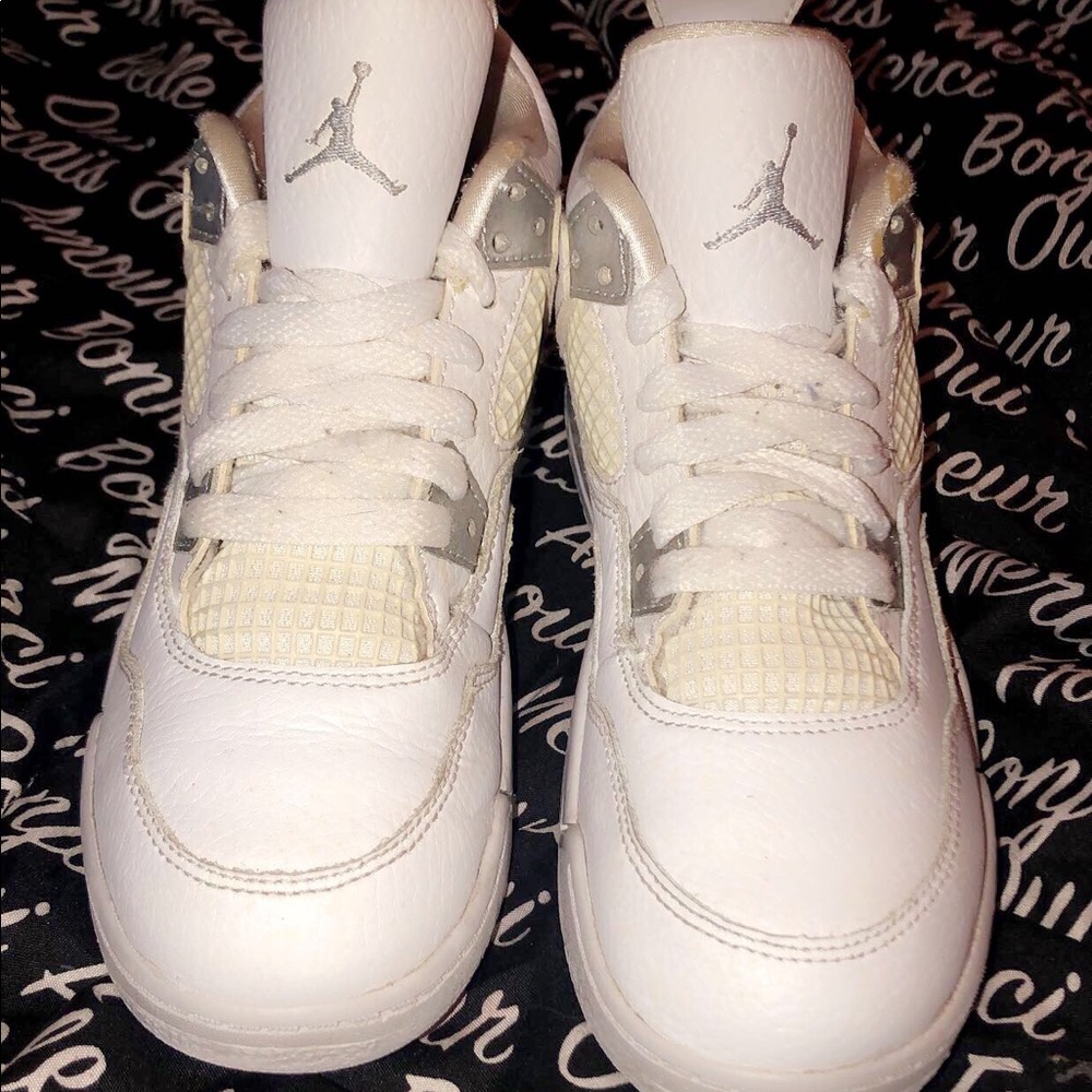Jordan 4 pure platinum